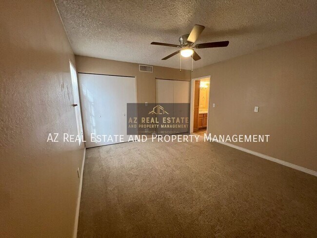 Building Photo - 2228 E Campbell Ave