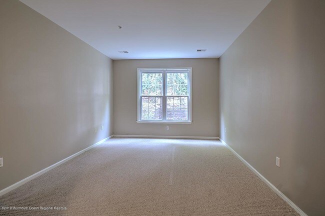 Building Photo - 363 St Andrews Pl