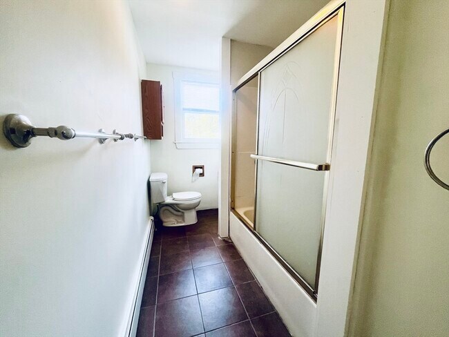 Building Photo - 577 Highland Ave