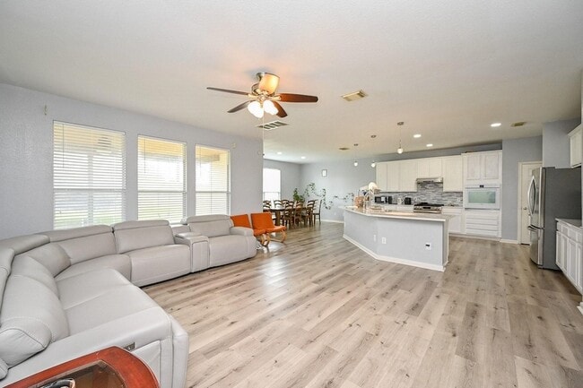 Building Photo - 6638 Autumn Sunset Ln