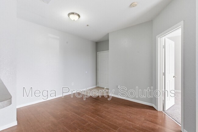 Building Photo - 5507 Legacy Crescent Pl