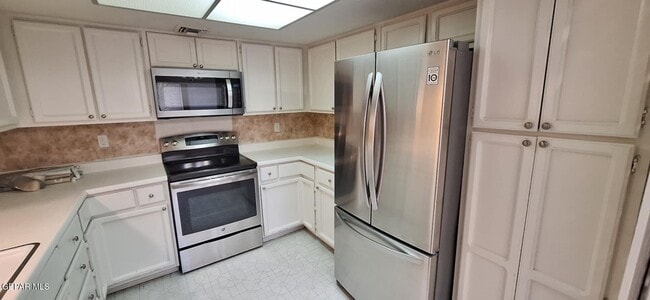 Building Photo - 6617 Dawn Dr