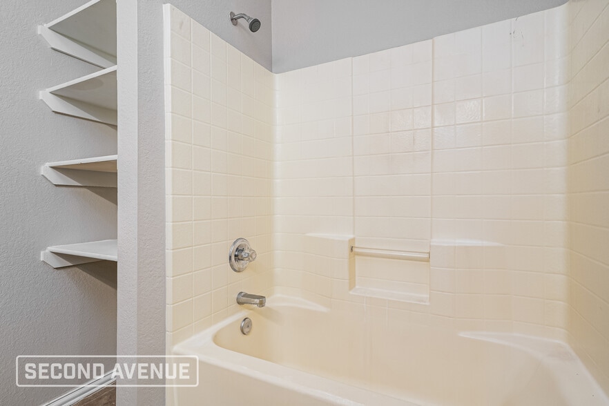 Building Photo - 4831 Tecate Ct