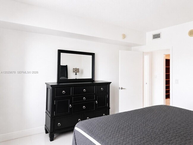 Building Photo - 325 S Biscayne Blvd