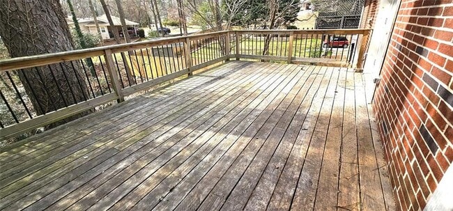 Building Photo - 2633 Mural Dr