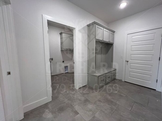 Building Photo - Tontitown- Single-Family Home- Beautiful C...