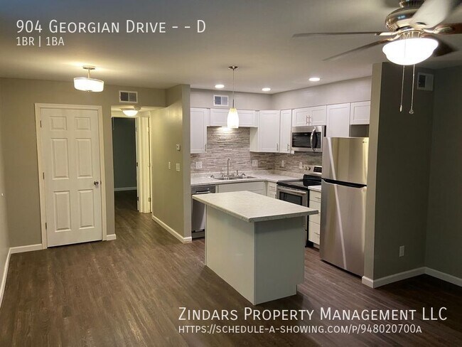 Building Photo - 904 Georgian Dr