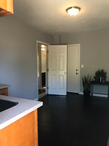 Living Room - 3586 Sanford St