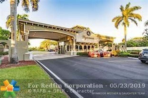 Building Photo - 4401 Martinique Ct