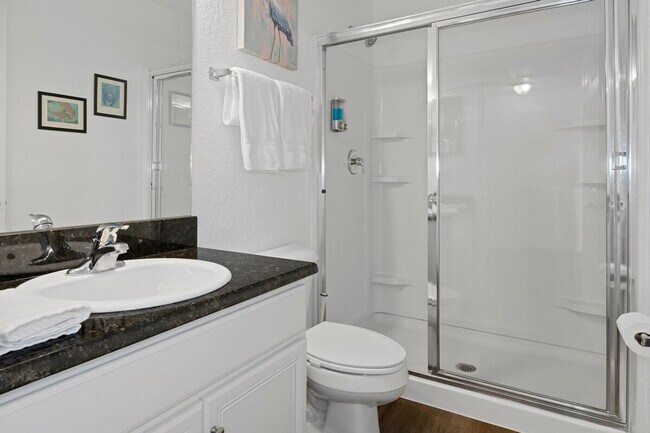 Building Photo - 4810 S Amstel Dr