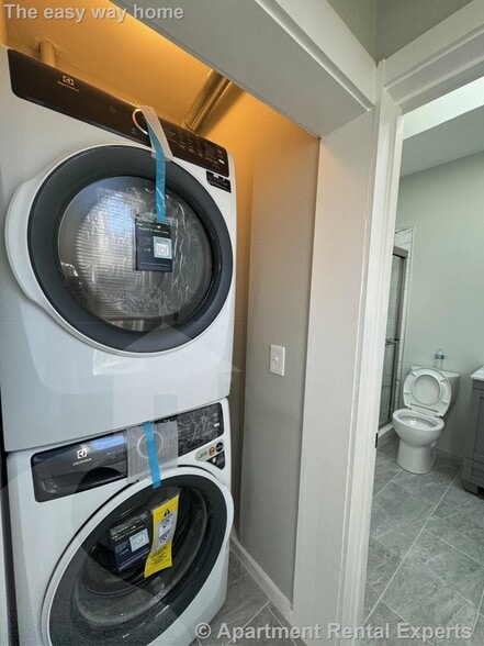 Building Photo - 60 Sacramento St