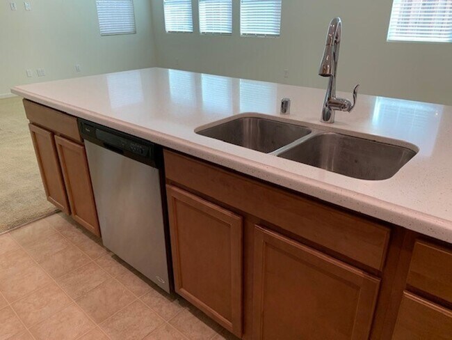 Building Photo - Two Story Home Across the Street from a Beautiful Park