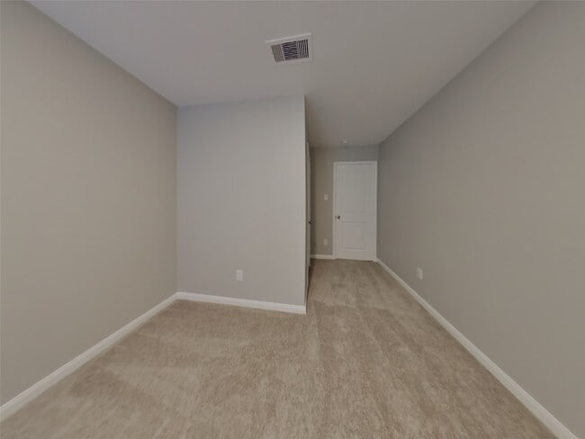 Building Photo - 23048 Shakespeare Dr