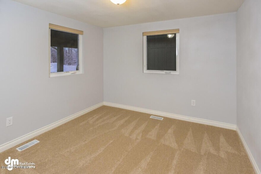 Building Photo - 21615 Settlers Dr