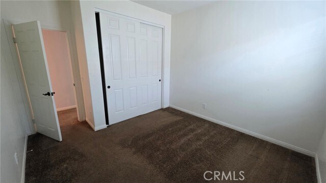 Building Photo - 2915 E Via Terrano