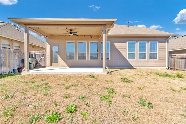 Building Photo - 131 Desert Rose Dr