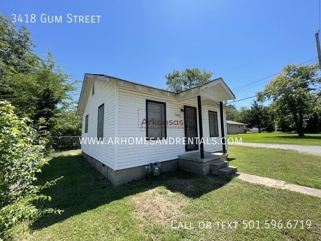 Building Photo - 3418 Gum St