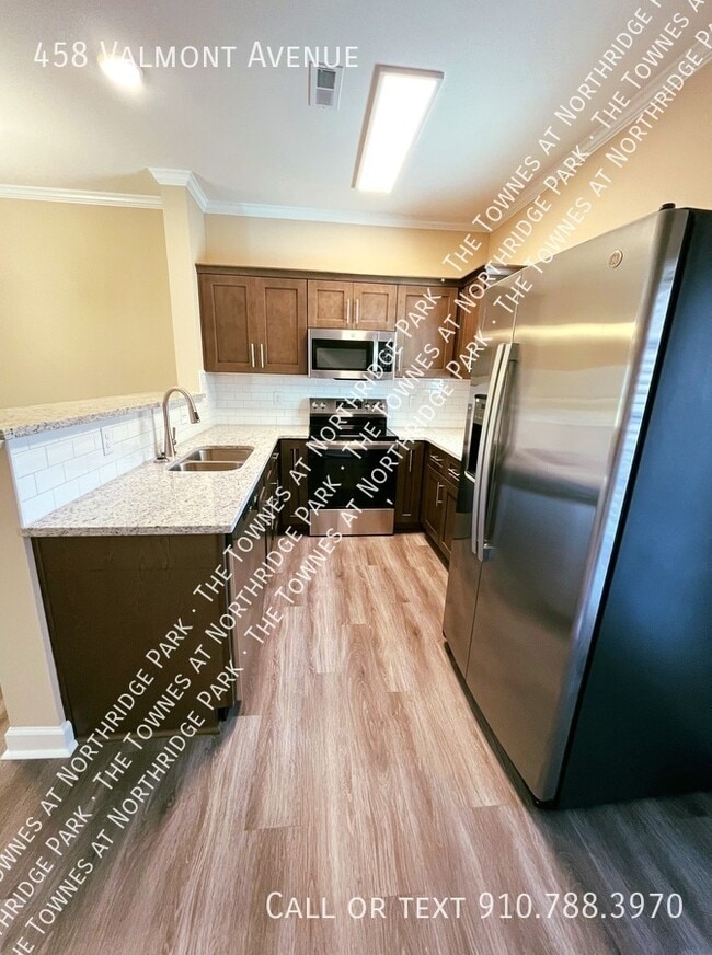 Building Photo - 458 Valmont Ave