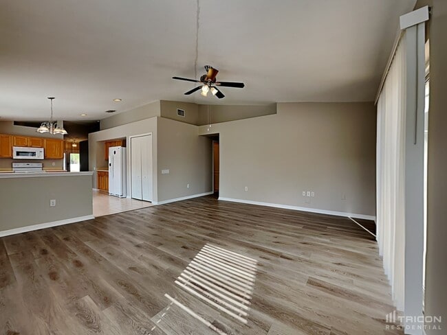 Building Photo - 4220 Mast Ct
