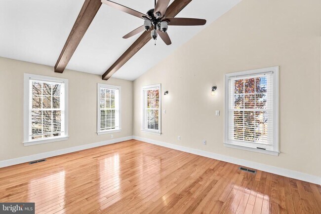 Building Photo - 46564 Hampshire Station Dr