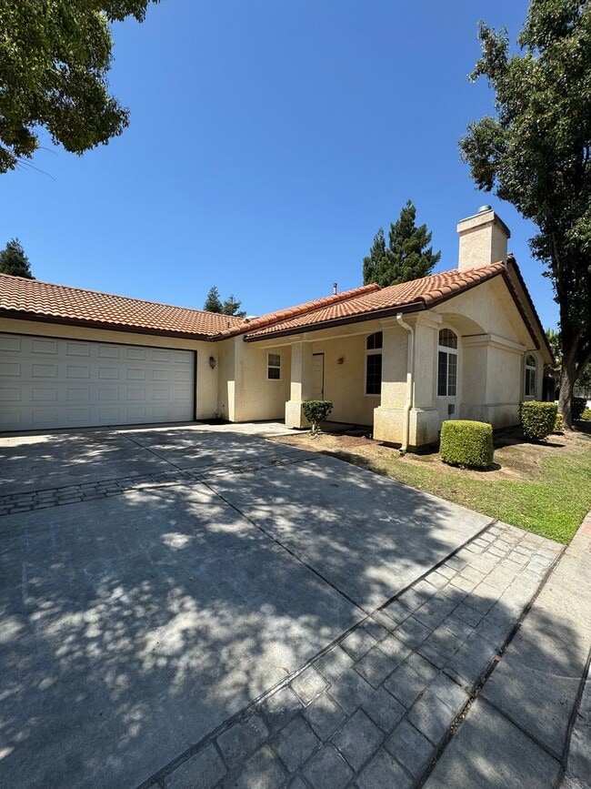 Primary Photo - FOR RENT 3 Bed | 2 Bath | 1,646 sq ft – Ga...