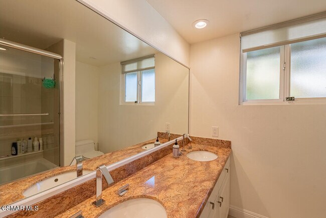 Building Photo - 1453 Cheswick Pl