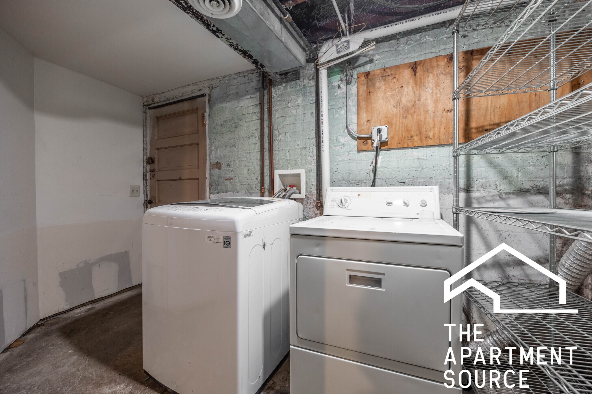 Building Photo - 1010 N Kedzie Ave