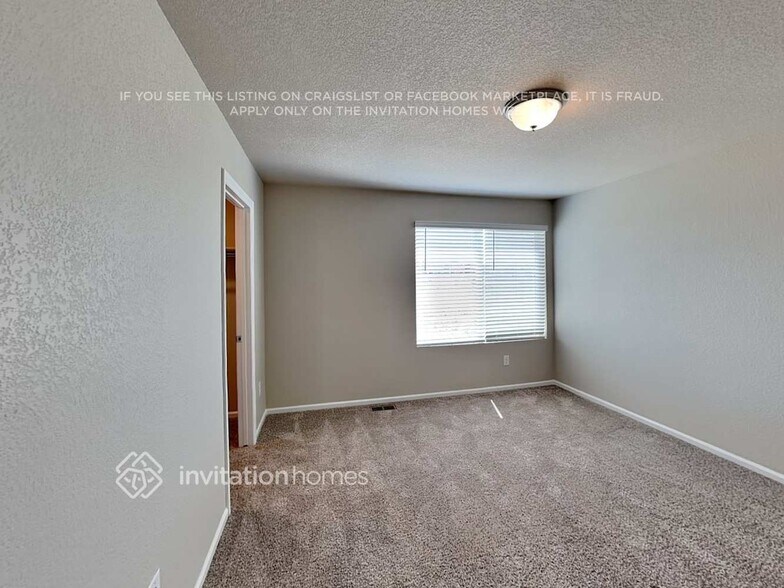 Building Photo - 11431 Sanderling St