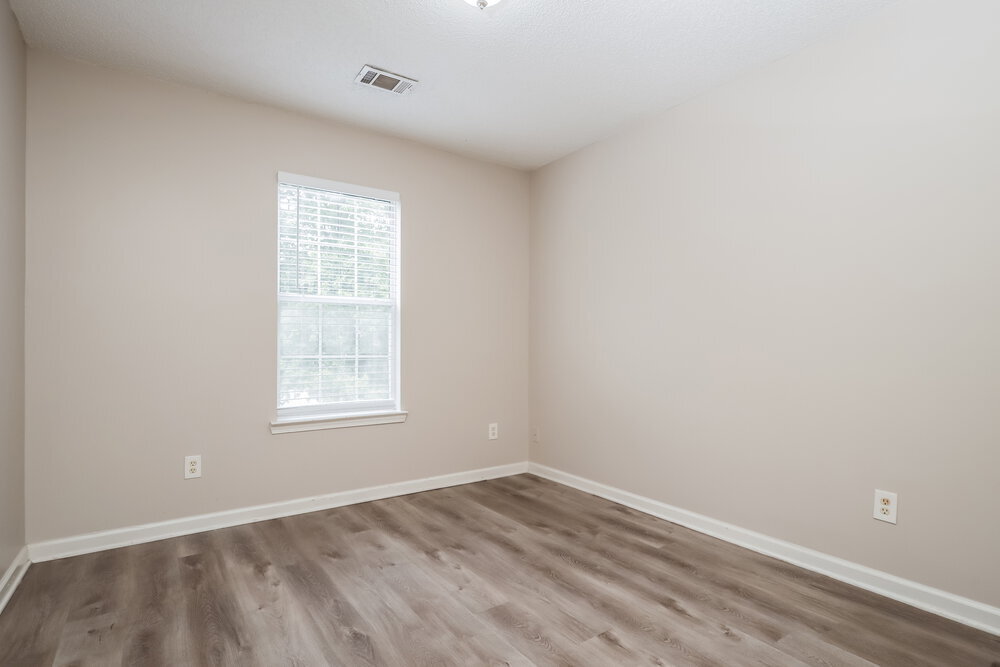 Building Photo - 545 Wyntuck Dr