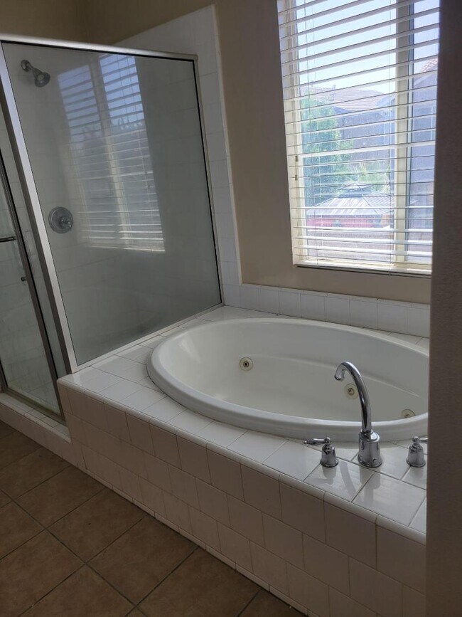 Building Photo - 44463 Buena Vista Way