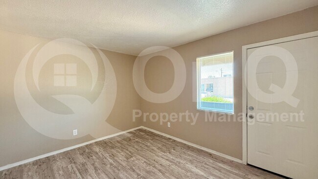 Building Photo - 2634 N 43rd Ave