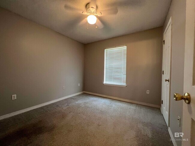 Building Photo - 8178 Gardenia Ct