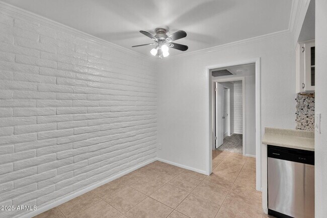 Building Photo - 3737 E Turney Ave