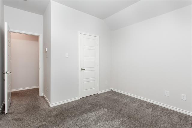 Building Photo - 2148 Miramar Dr