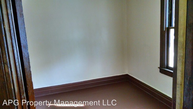 Building Photo - 30 Watkin Terrace