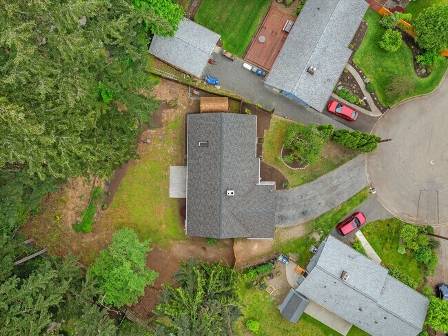 Building Photo - Remodeled Rambler with 2/Car garage, RV Parking and an Impressive Back Yard!!!!!