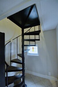 Building Photo - 1209 Studewood St