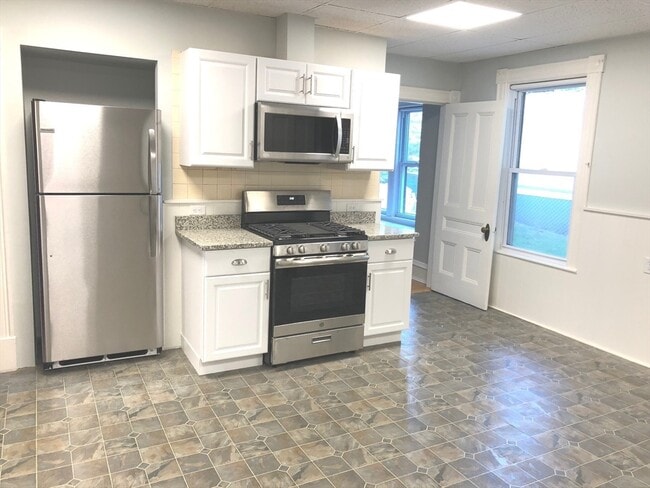 Building Photo - 505 High St