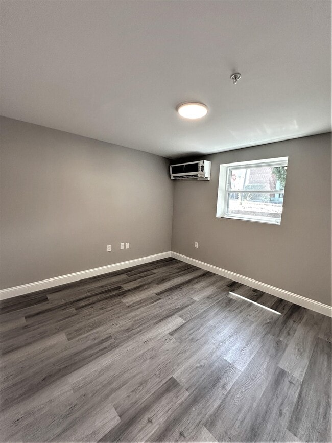 Building Photo - 530 Chestnut St