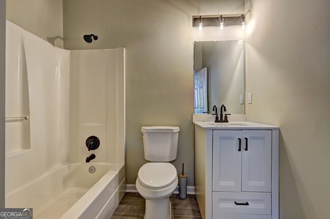 Building Photo - 123 S Broad St