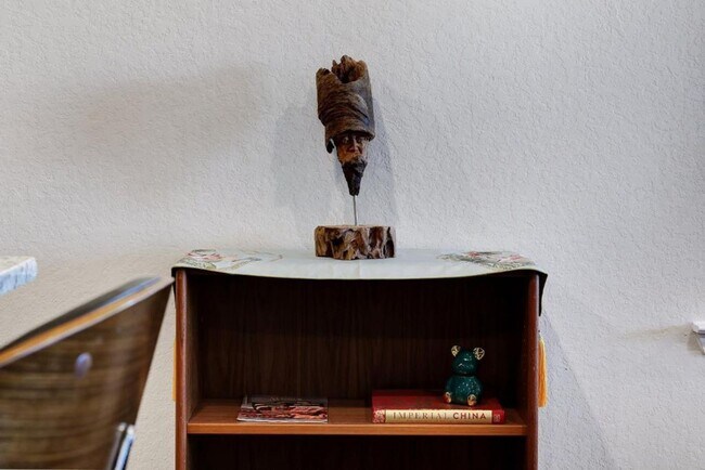 Building Photo - Move in Ready and FULLY FURNISHED 3 BD/2 BA located Far West San Antonio!