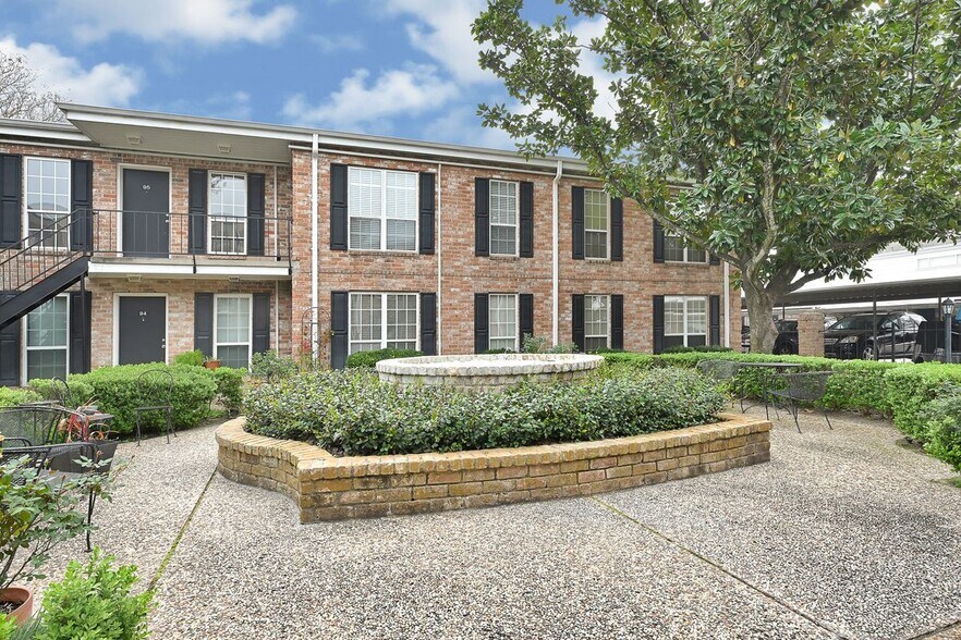 Building Photo - 6410 Del Monte Dr