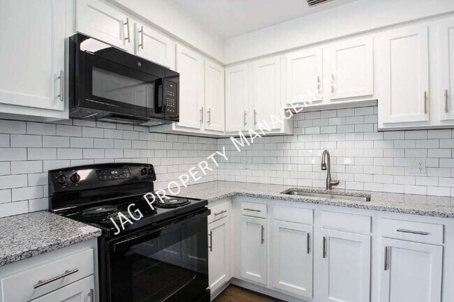 Building Photo - 1436 Berrier St