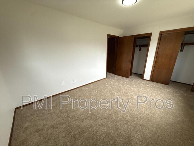 Building Photo - 8148 S 88th St
