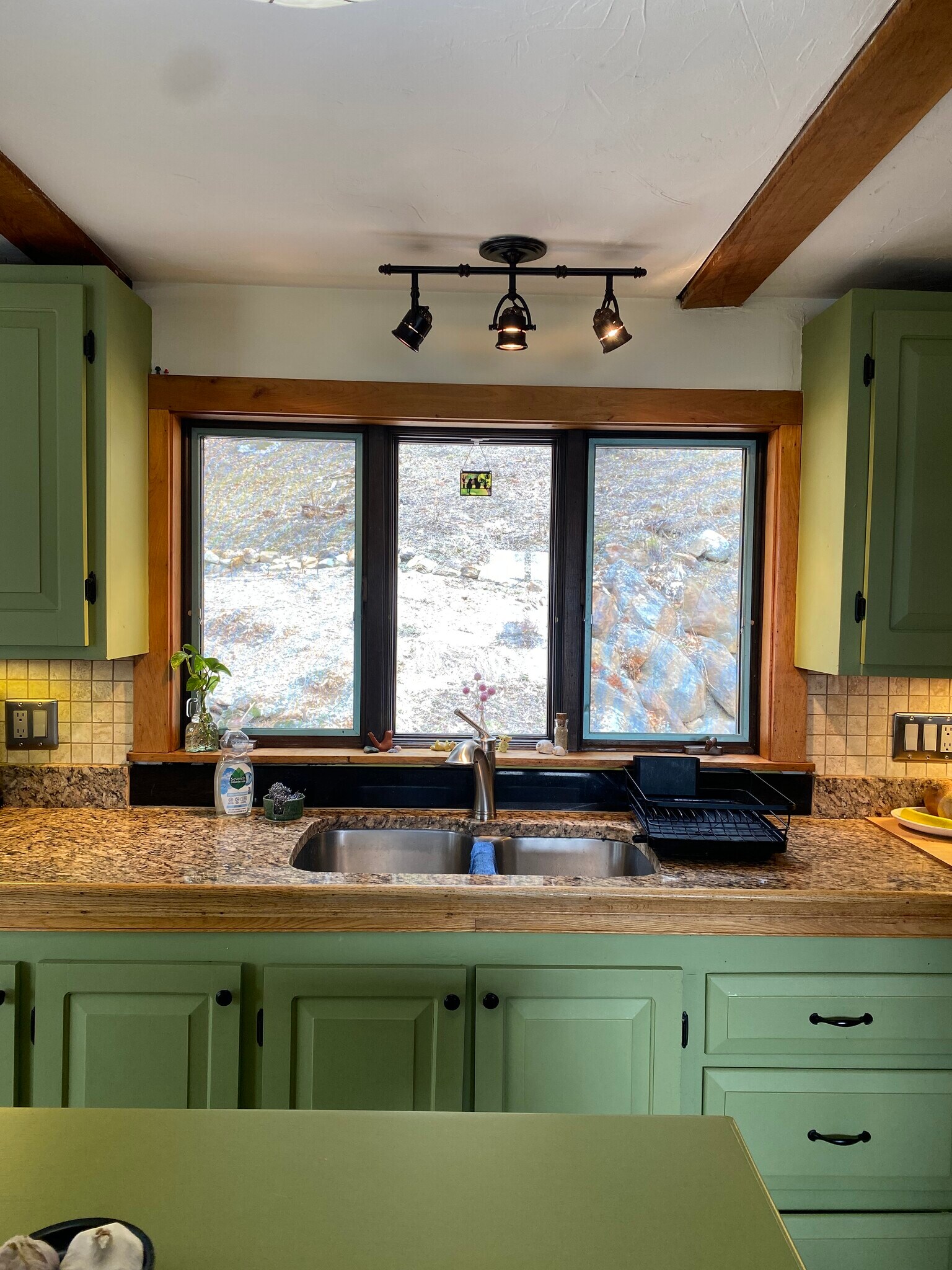 Building Photo - 326 Reservoir Dr