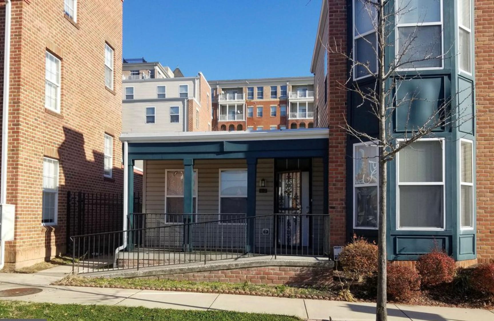 Exterior - 117 N Bond St