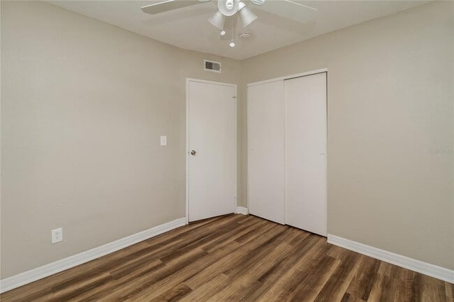 Building Photo - 367 Notre Dame Dr