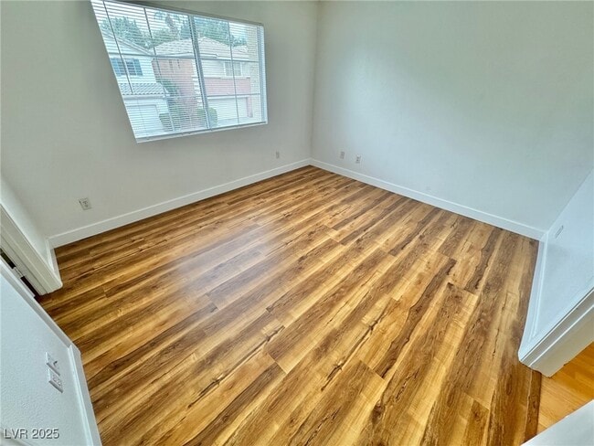 Building Photo - 9916 La Paca Ave