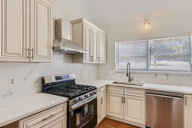 Building Photo - Applications Pending - House on 5 Acres East of Austin!