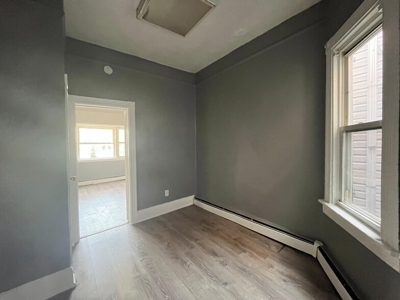 Building Photo - 69 Williams Ave